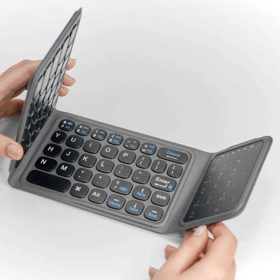 WiWU FMK-05 Foldable Wireless Mechanical Keyboard - Portable Bluetooth Keyboard with Trackpad & Stand